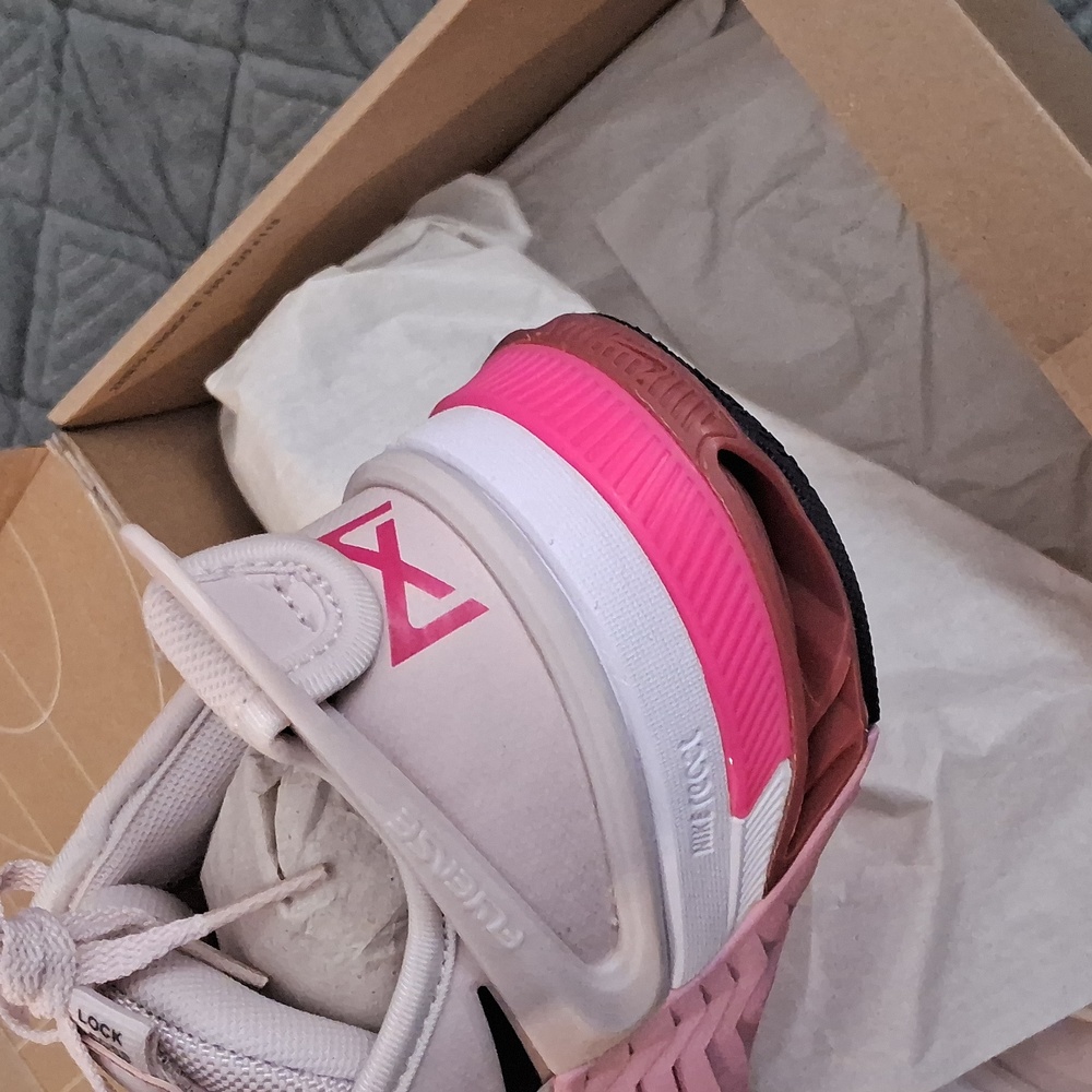 Nike Women's Pink and White Athletic Shoes/Metcon 8 FLYEASE🎉🎉🎉🎉 - Picture 7 of 7